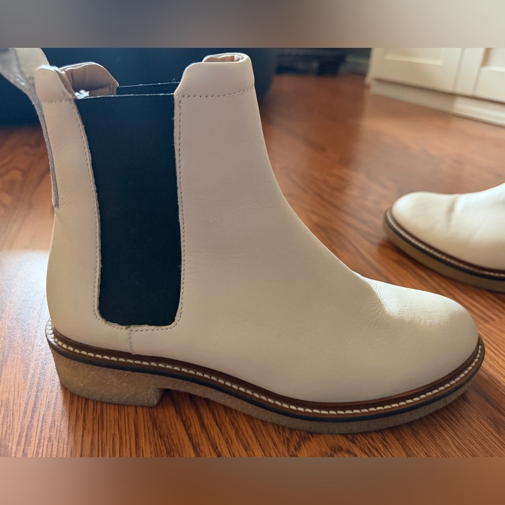 Everlane Cream Chelsea Ankle Boots